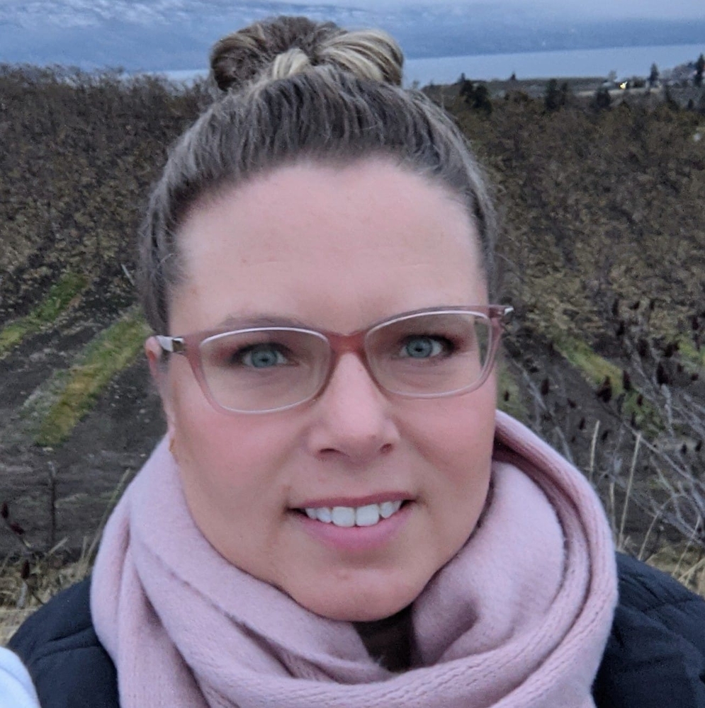 Meet your Posher, Andrea